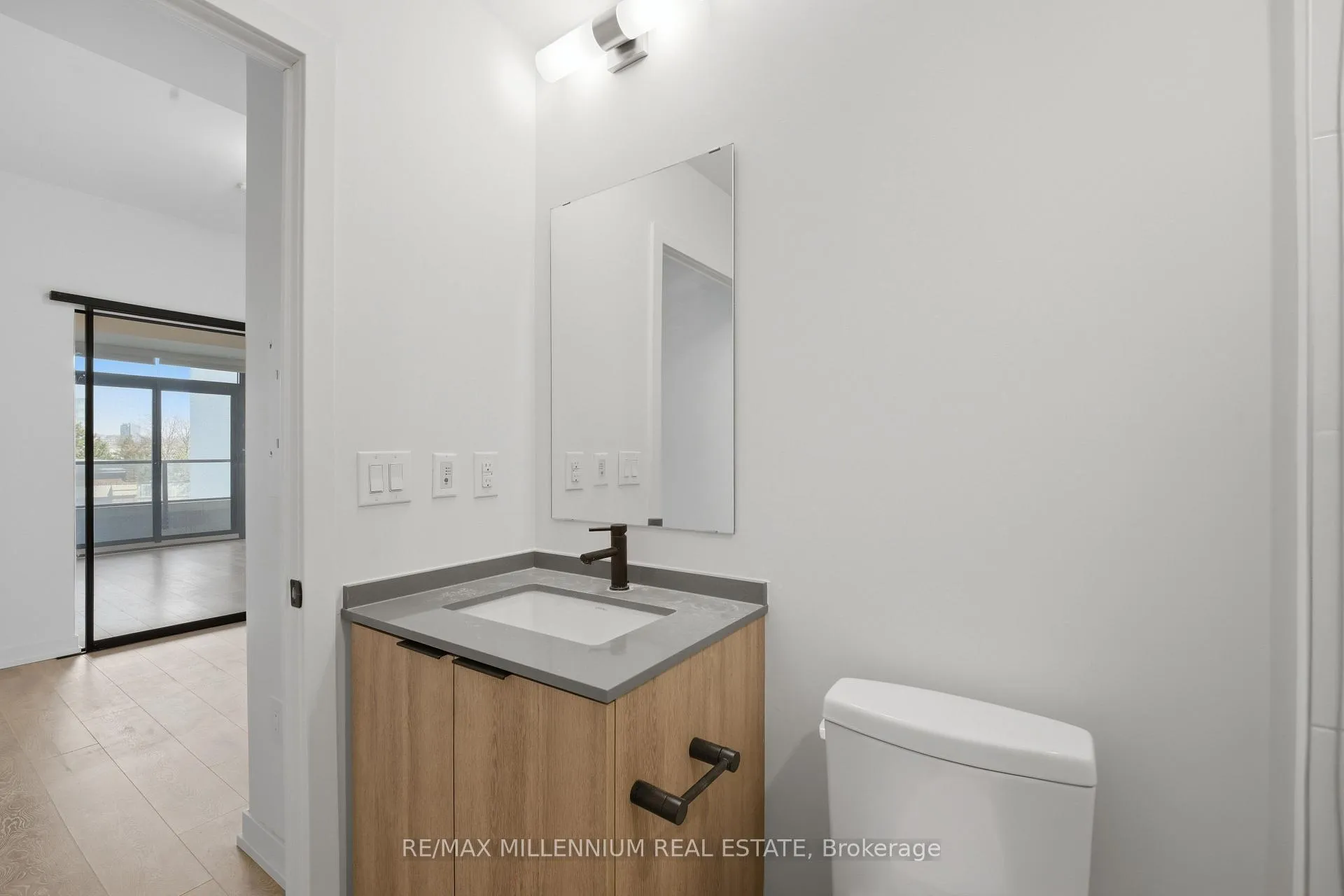 Photo 10 of Unit 314, 181 Sterling Road, Toronto, Dufferin Grove — HOMEH