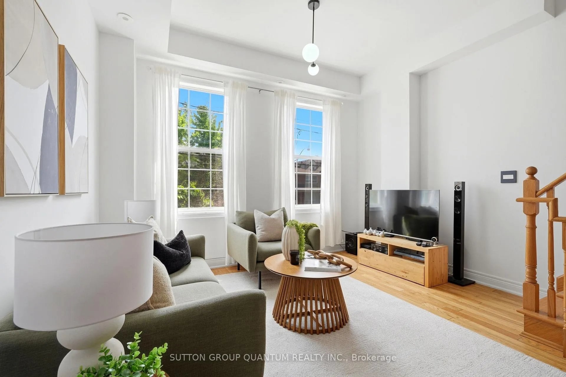 Photo 5 of 2268 Gerrard Street E, Toronto, East End-Danforth — HOMEH