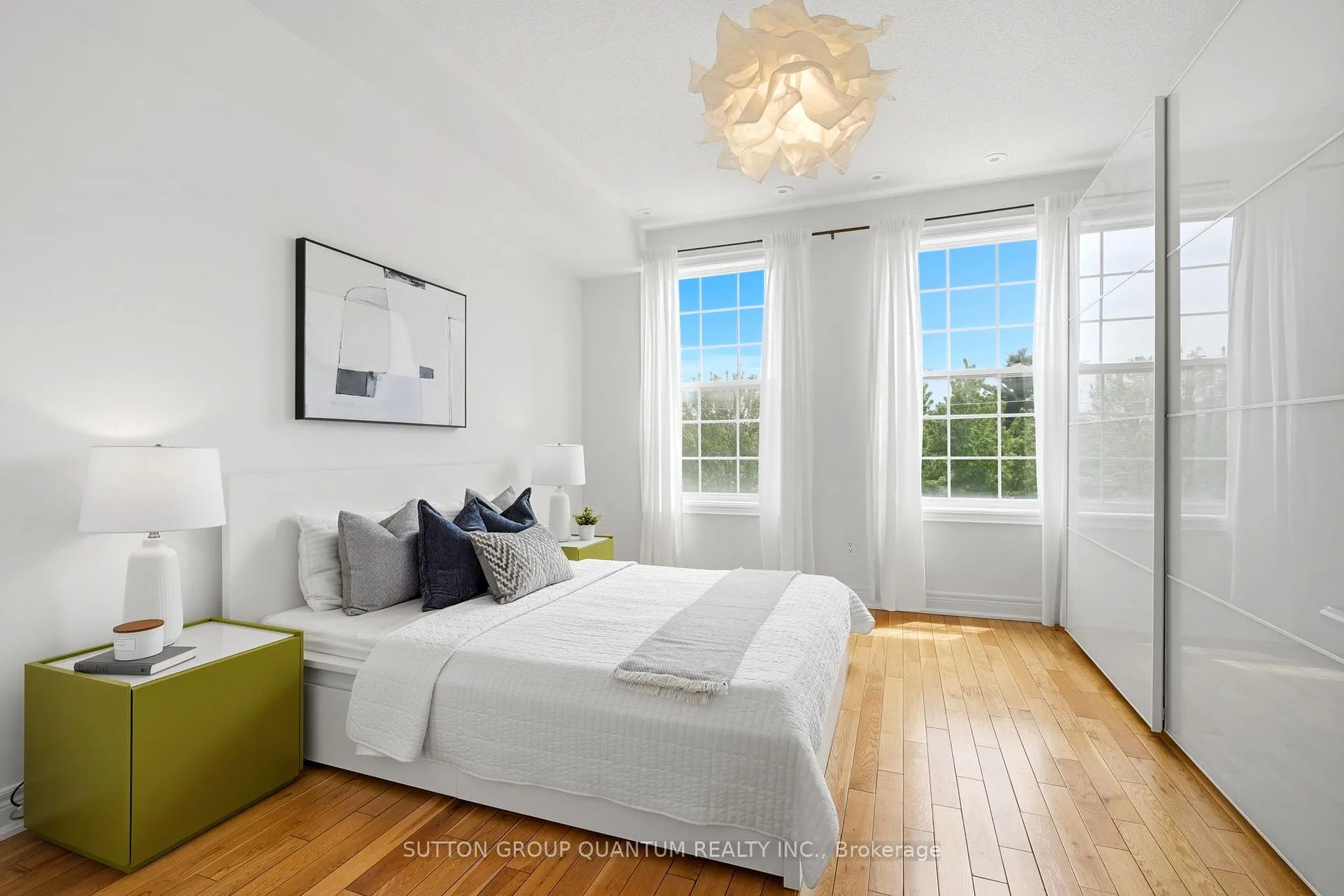 Photo 18 of 2268 Gerrard Street E, Toronto, East End-Danforth — HOMEH