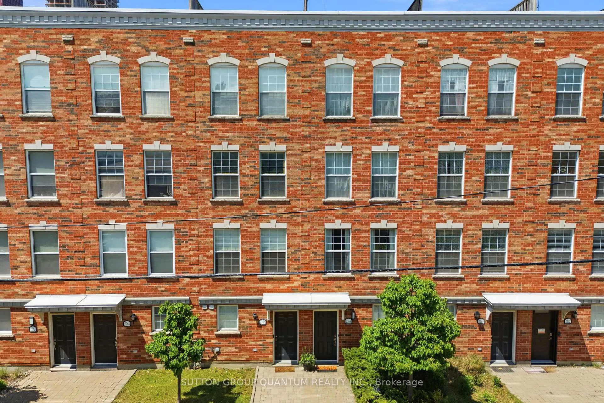 Photo 27 of 2268 Gerrard Street E, Toronto, East End-Danforth — HOMEH