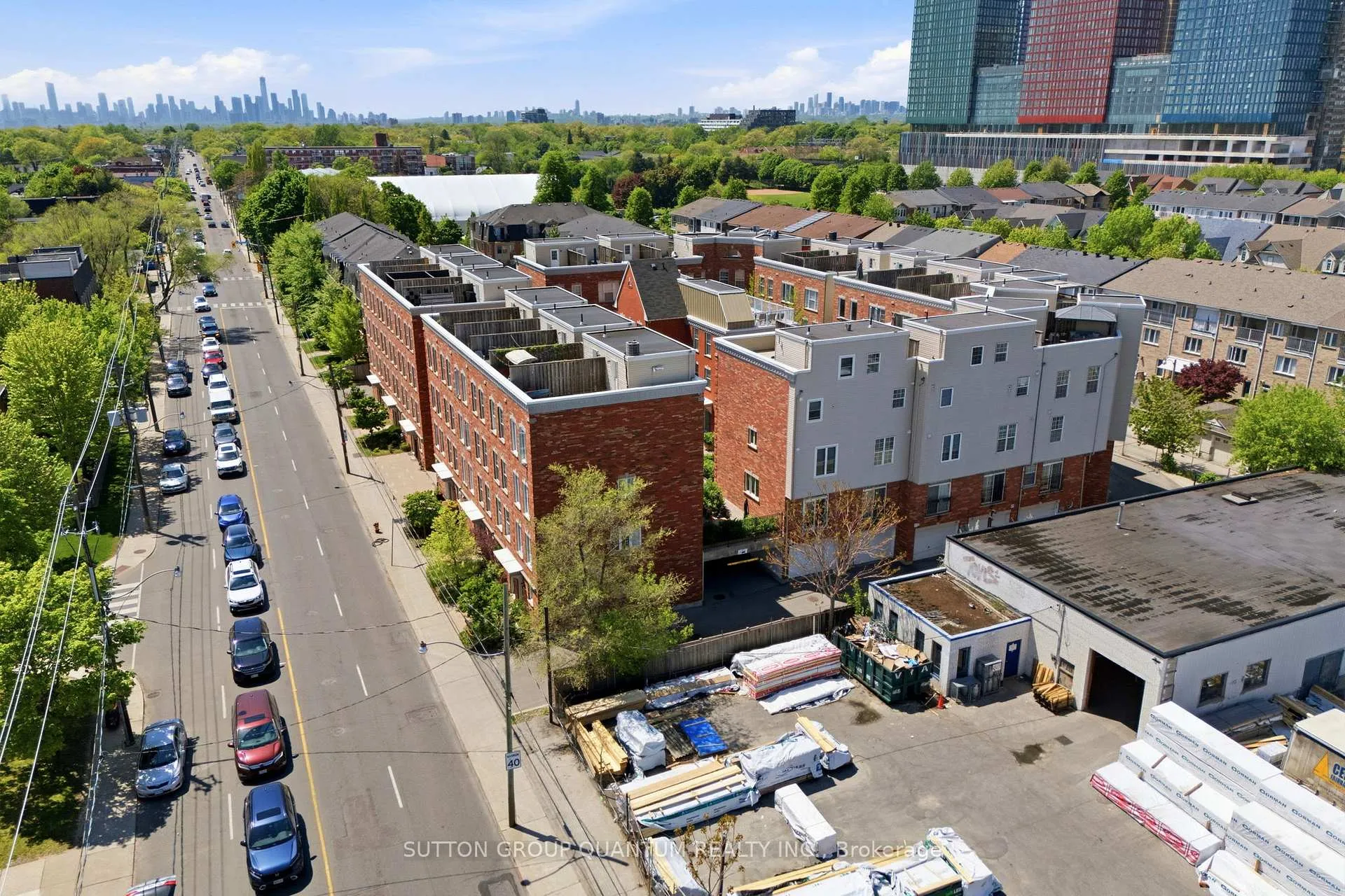 Photo 37 of 2268 Gerrard Street E, Toronto, East End-Danforth — HOMEH