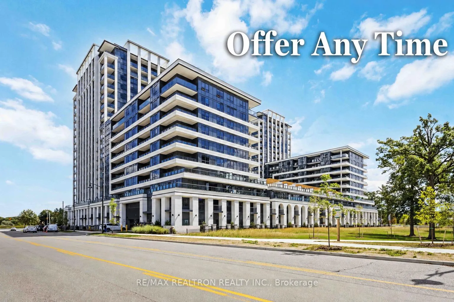 Front of Unit 826, 8 Cedarland Drive