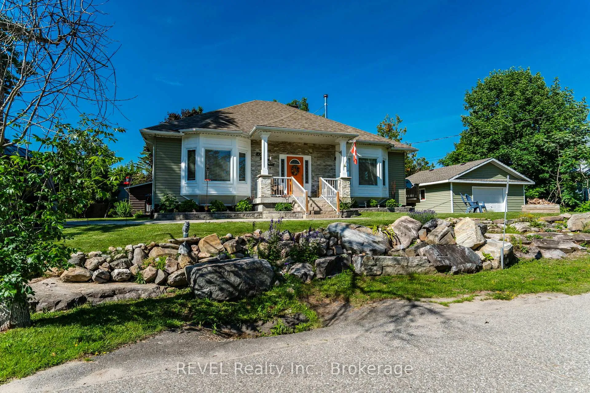 Photo of 1006 River Street