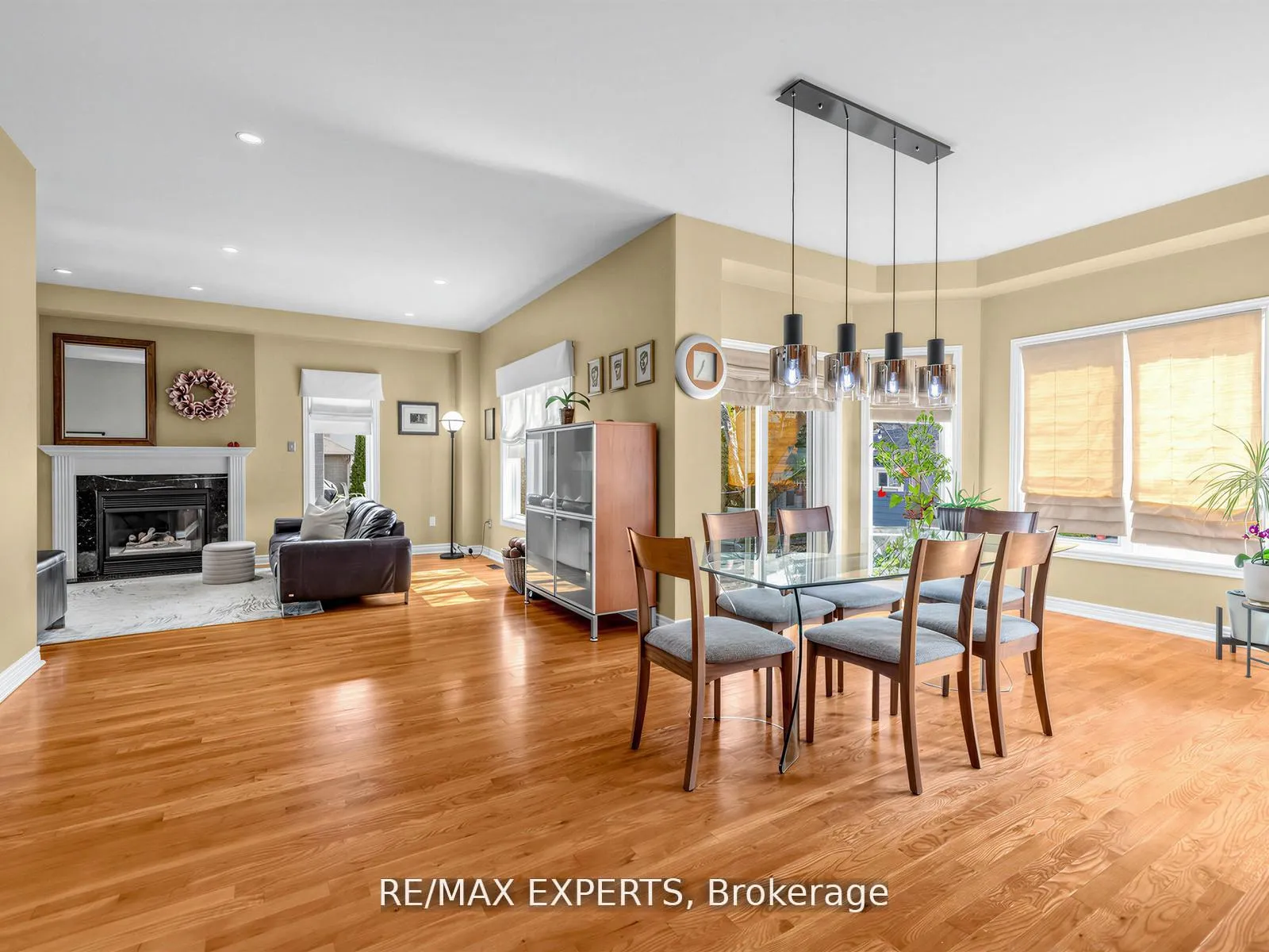 Photo 10 of 203 Thomson Creek Boulevard, Vaughan, Islington Woods — HOMEH