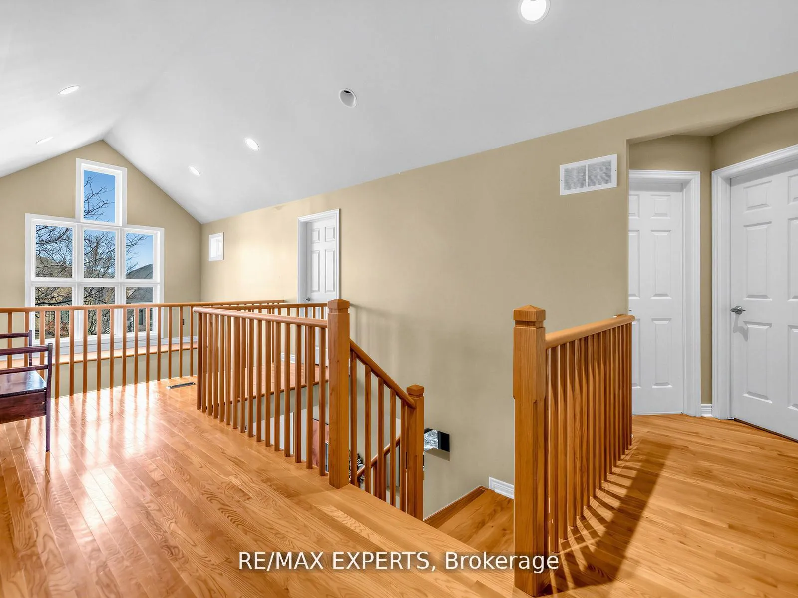 Photo 21 of 203 Thomson Creek Boulevard, Vaughan, Islington Woods — HOMEH