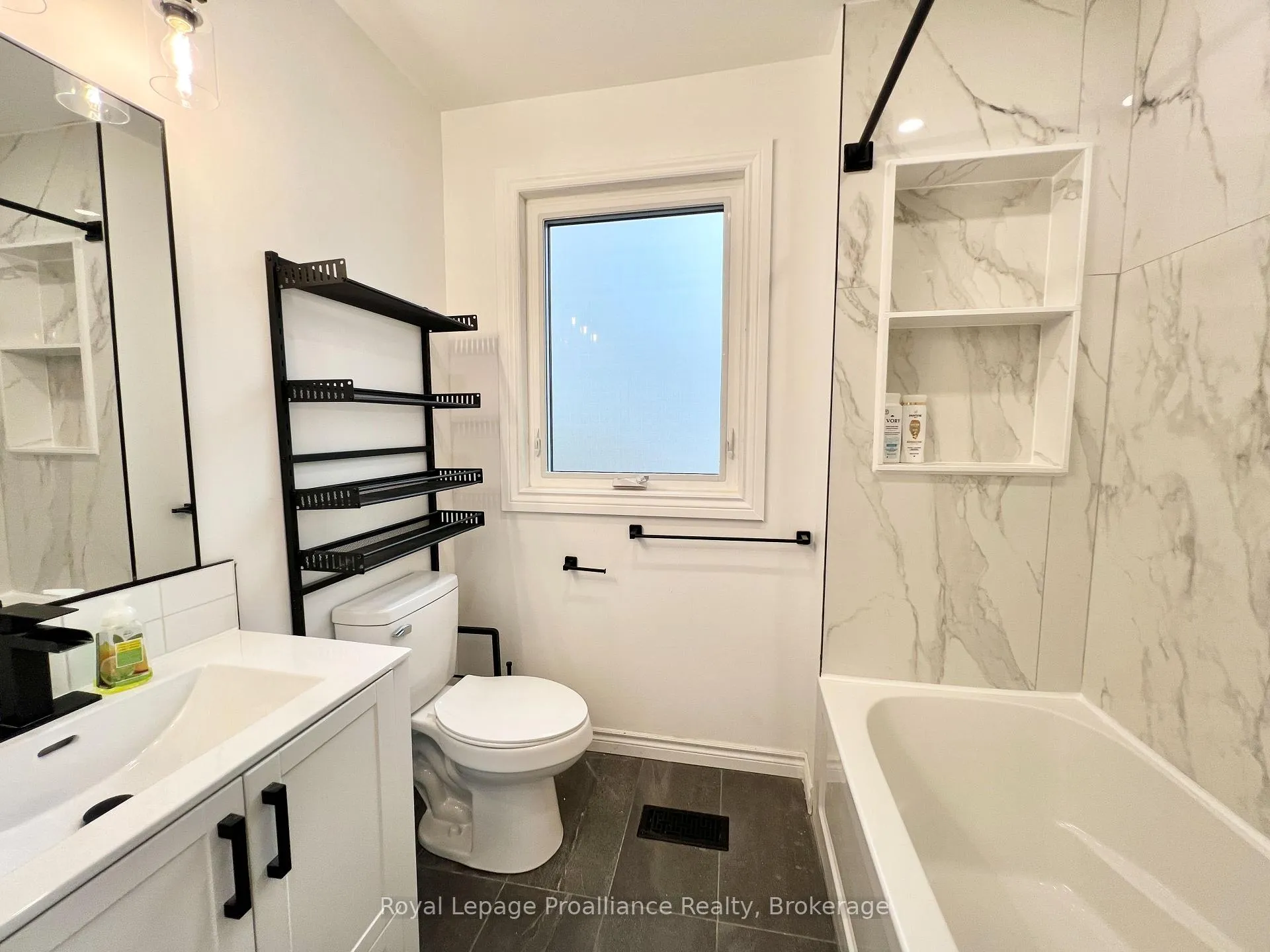 Photo 16 of Unit B, 220 Foster Avenue, Belleville, Belleville Ward — HOMEH