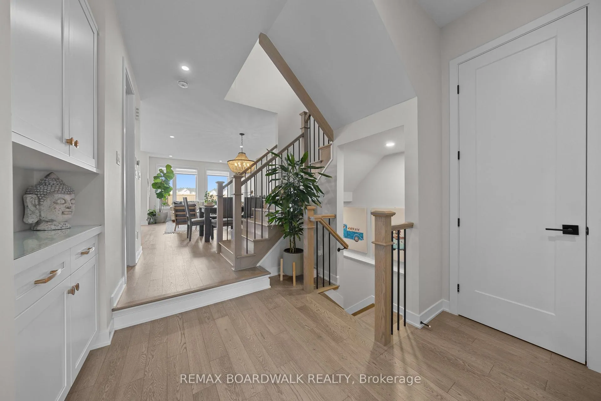 Photo 4 of 332 Finial Way, Ottawa, Barrhaven - Half Moon Bay — HOMEH