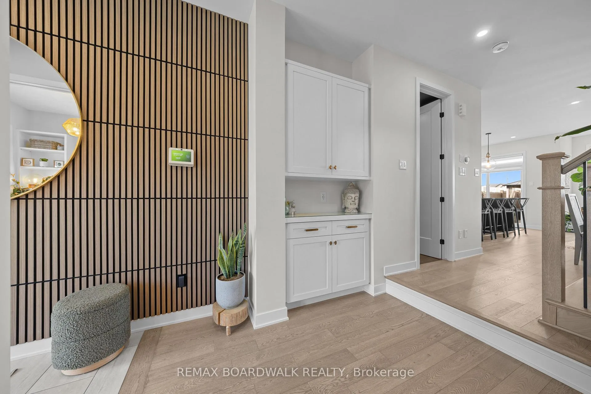 Photo 5 of 332 Finial Way, Ottawa, Barrhaven - Half Moon Bay — HOMEH