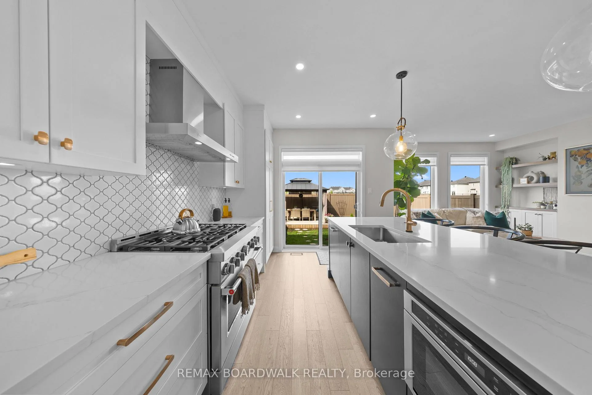 Photo 14 of 332 Finial Way, Ottawa, Barrhaven - Half Moon Bay — HOMEH
