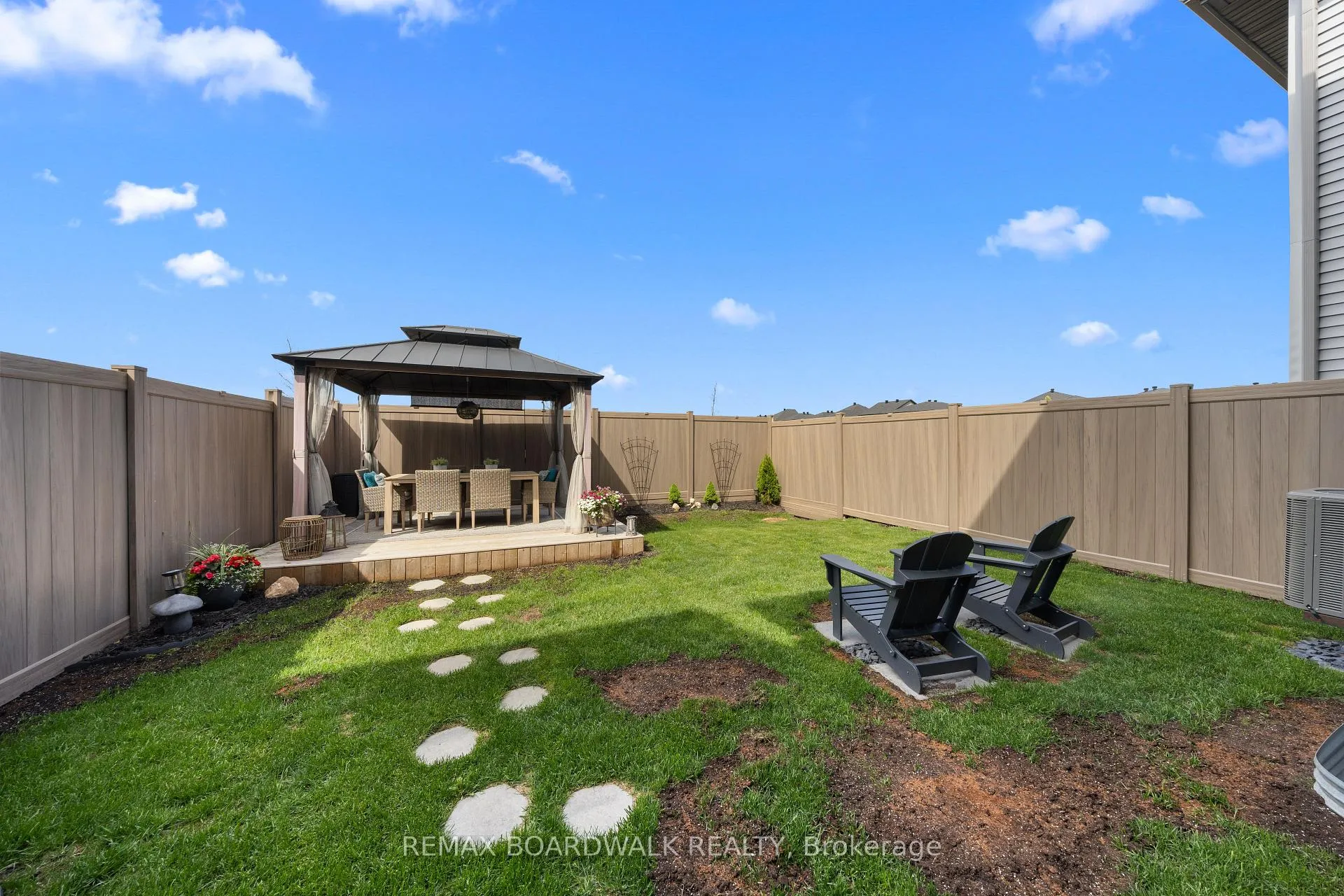 Photo 44 of 332 Finial Way, Ottawa, Barrhaven - Half Moon Bay — HOMEH