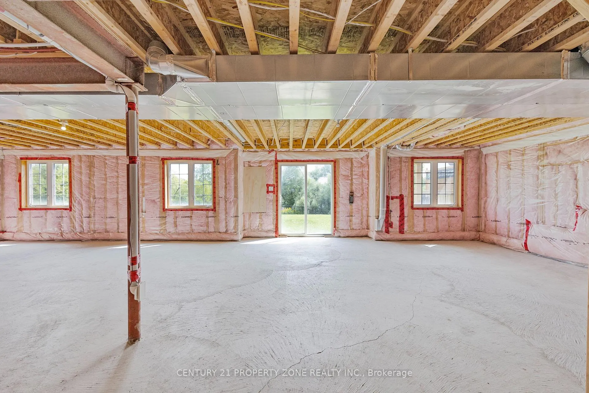 Photo 37 of 919 Green Street, Innisfil, Lefroy — HOMEH
