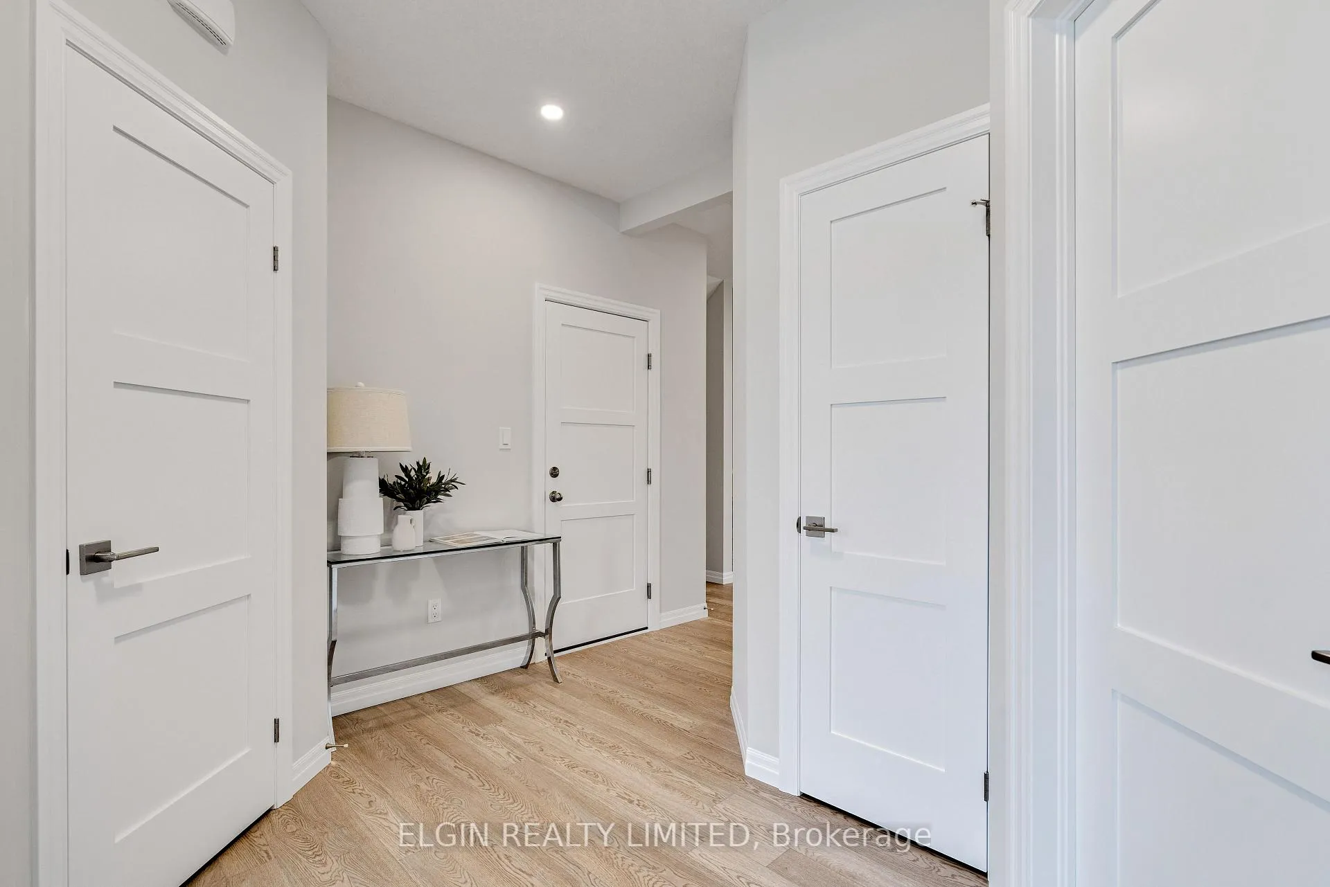 Photo 10 of 8 Columbus Court, Central Elgin, Rural Central Elgin — HOMEH