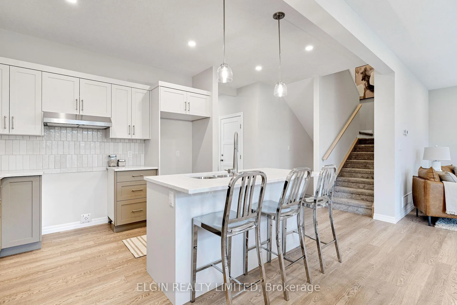 Photo 17 of 8 Columbus Court, Central Elgin, Rural Central Elgin — HOMEH