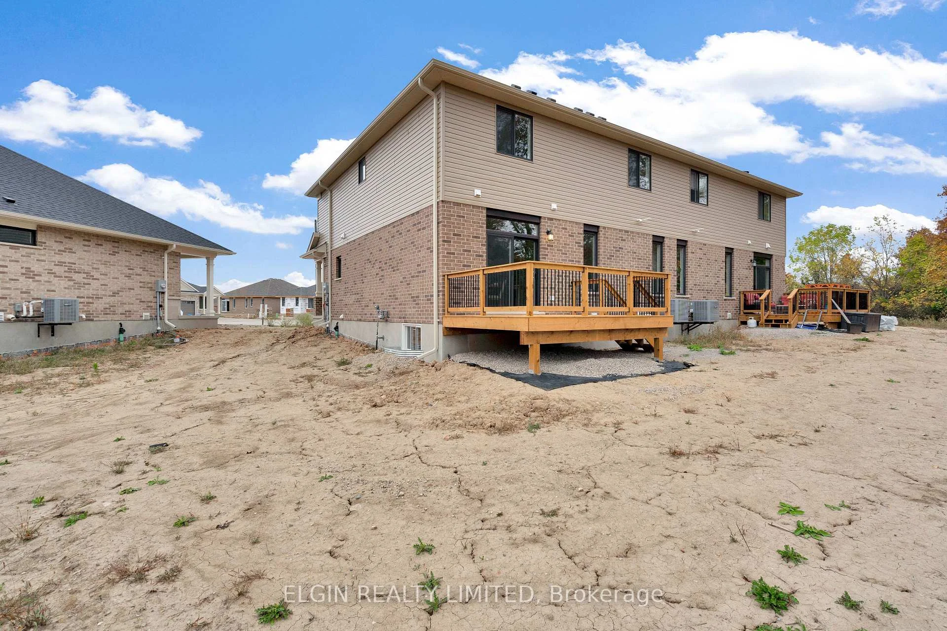 Photo 6 of 8 Columbus Court, Central Elgin, Rural Central Elgin — HOMEH