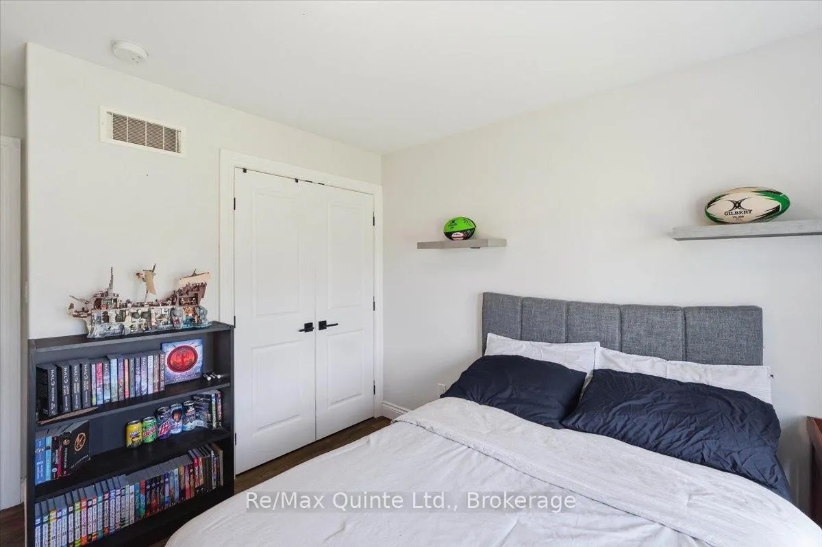 Photo 21 of 528 Willet Road, Belleville, Thurlow Ward — HOMEH