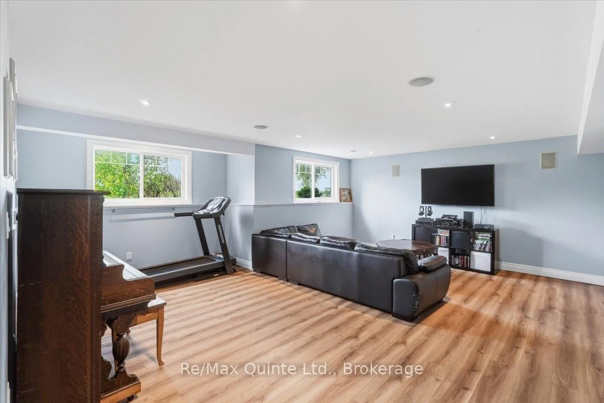 Photo 28 of 528 Willet Road, Belleville, Thurlow Ward — HOMEH
