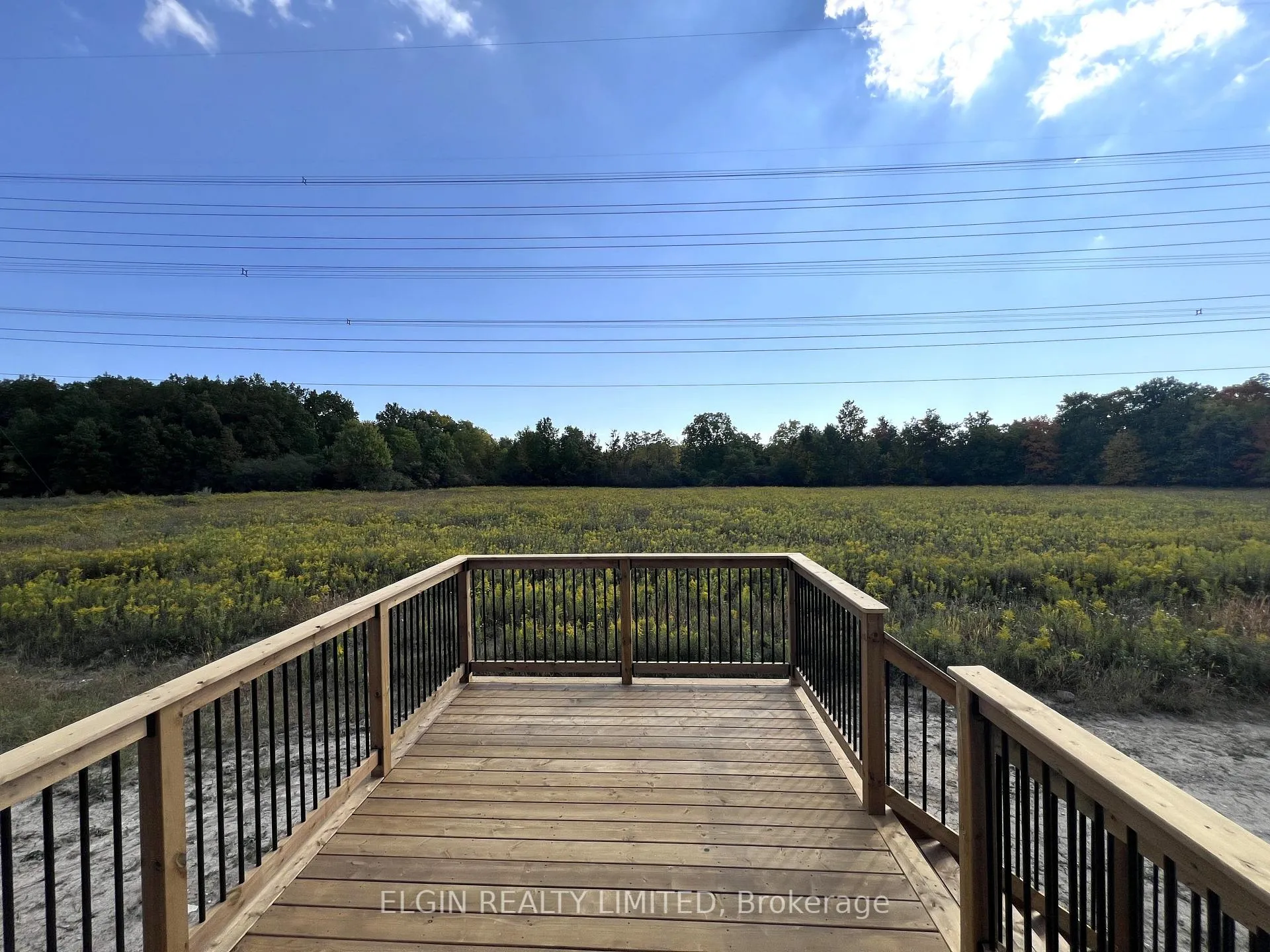 Photo 2 of 10 Columbus Court, Central Elgin, Rural Central Elgin — HOMEH