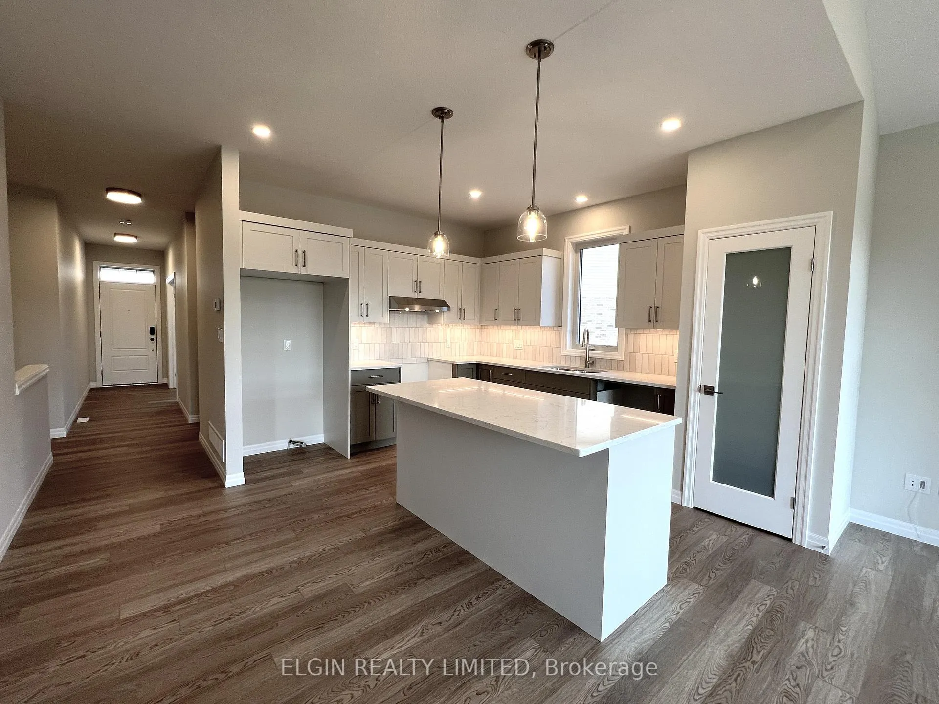 Photo 13 of 10 Columbus Court, Central Elgin, Rural Central Elgin — HOMEH