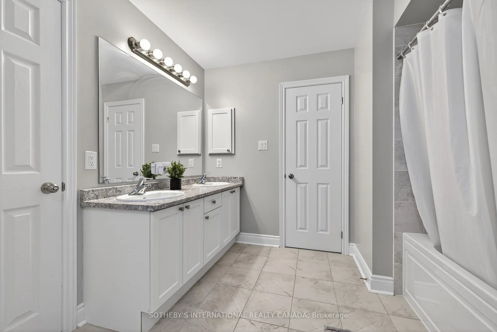 Photo 35 of 689 Audley Road S, Ajax, South East — HOMEH