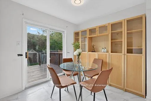 Photo 7 of 82 Baywell Crescent, Aurora, Bayview Wellington — HOMEH