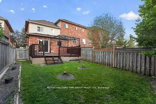 Photo 22 of 82 Baywell Crescent, Aurora, Bayview Wellington — HOMEH