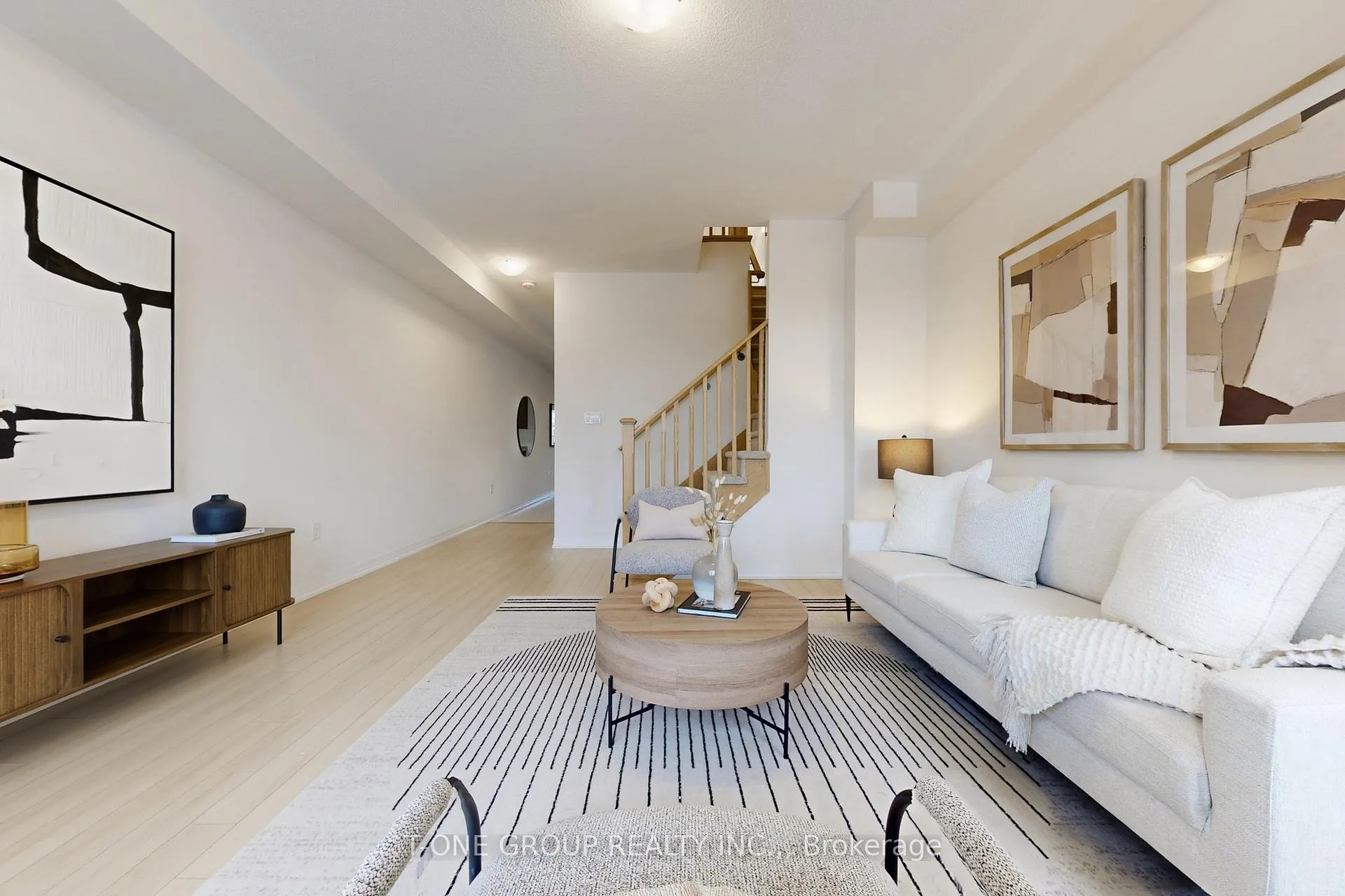 Photo 5 of 32 Stoeber Lane, Markham, Box Grove — HOMEH