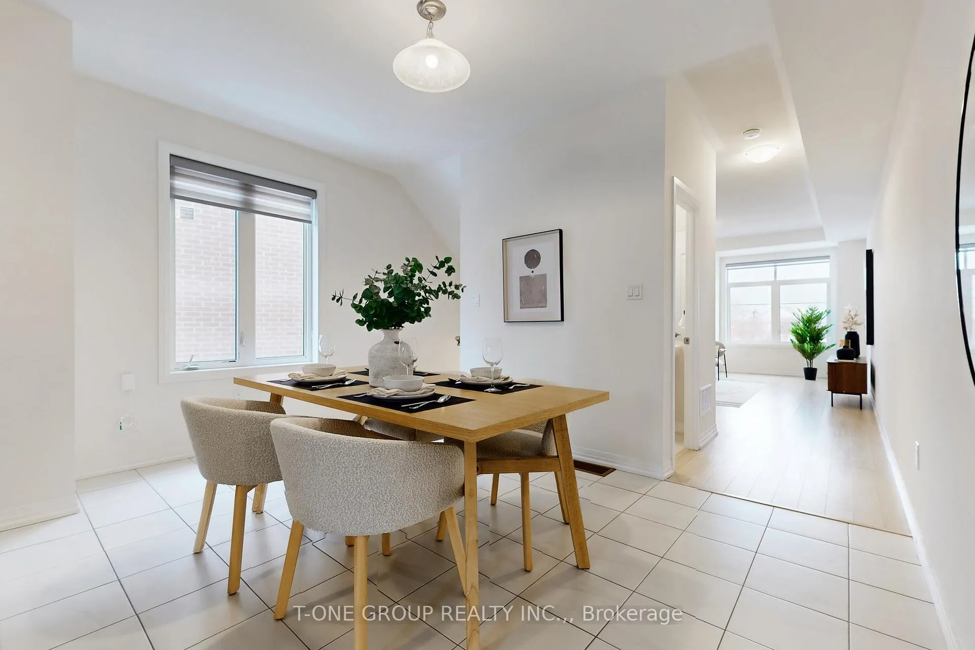 Photo 10 of 32 Stoeber Lane, Markham, Box Grove — HOMEH