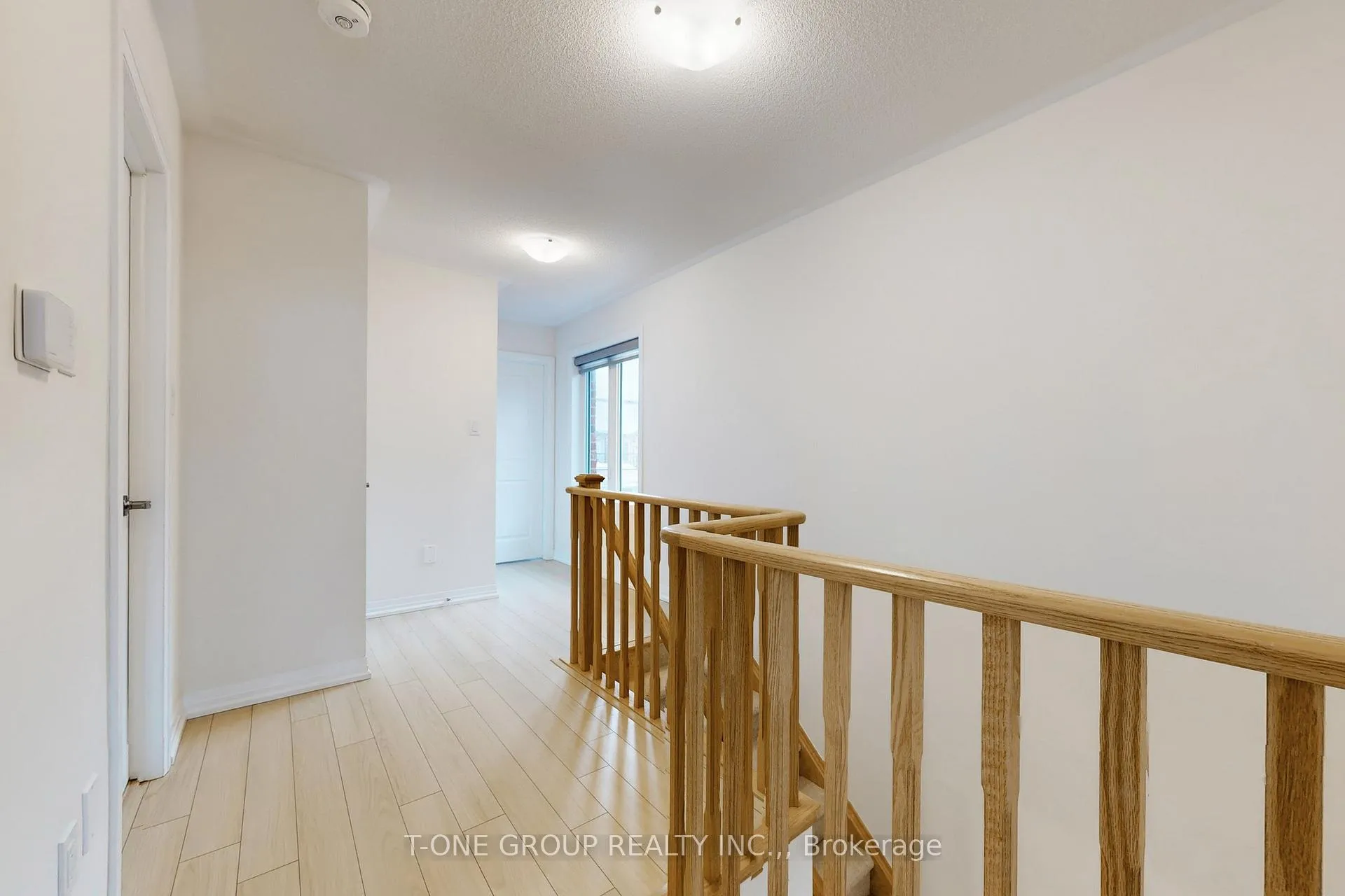 Photo 11 of 32 Stoeber Lane, Markham, Box Grove — HOMEH