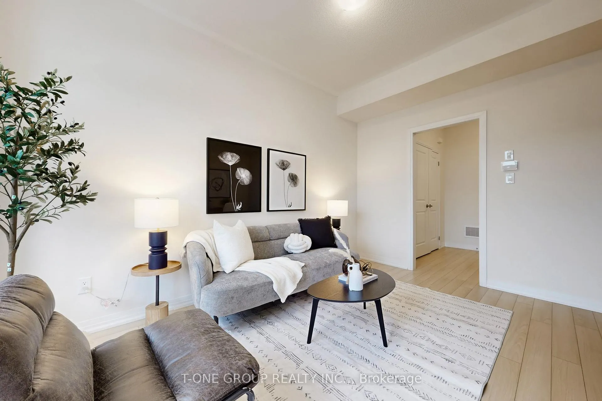 Photo 17 of 32 Stoeber Lane, Markham, Box Grove — HOMEH