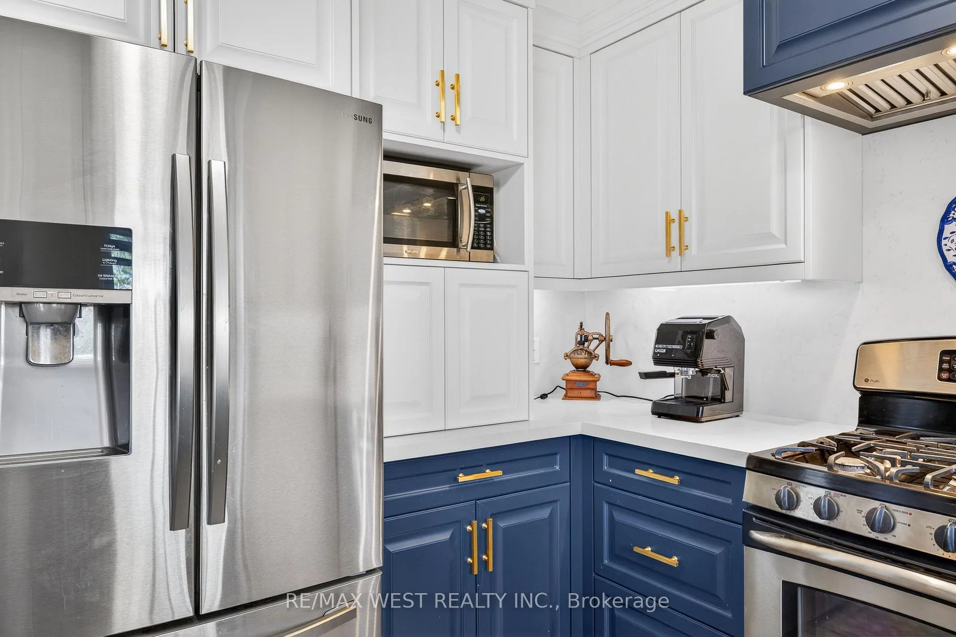 Photo 17 of 27 Golden Meadow Road, Barrie, Bayshore — HOMEH