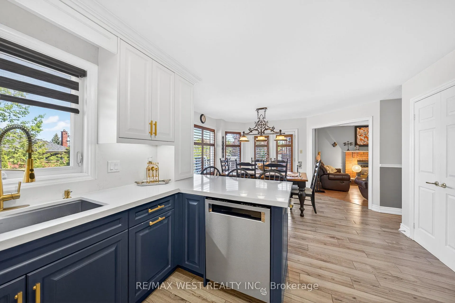 Photo 20 of 27 Golden Meadow Road, Barrie, Bayshore — HOMEH