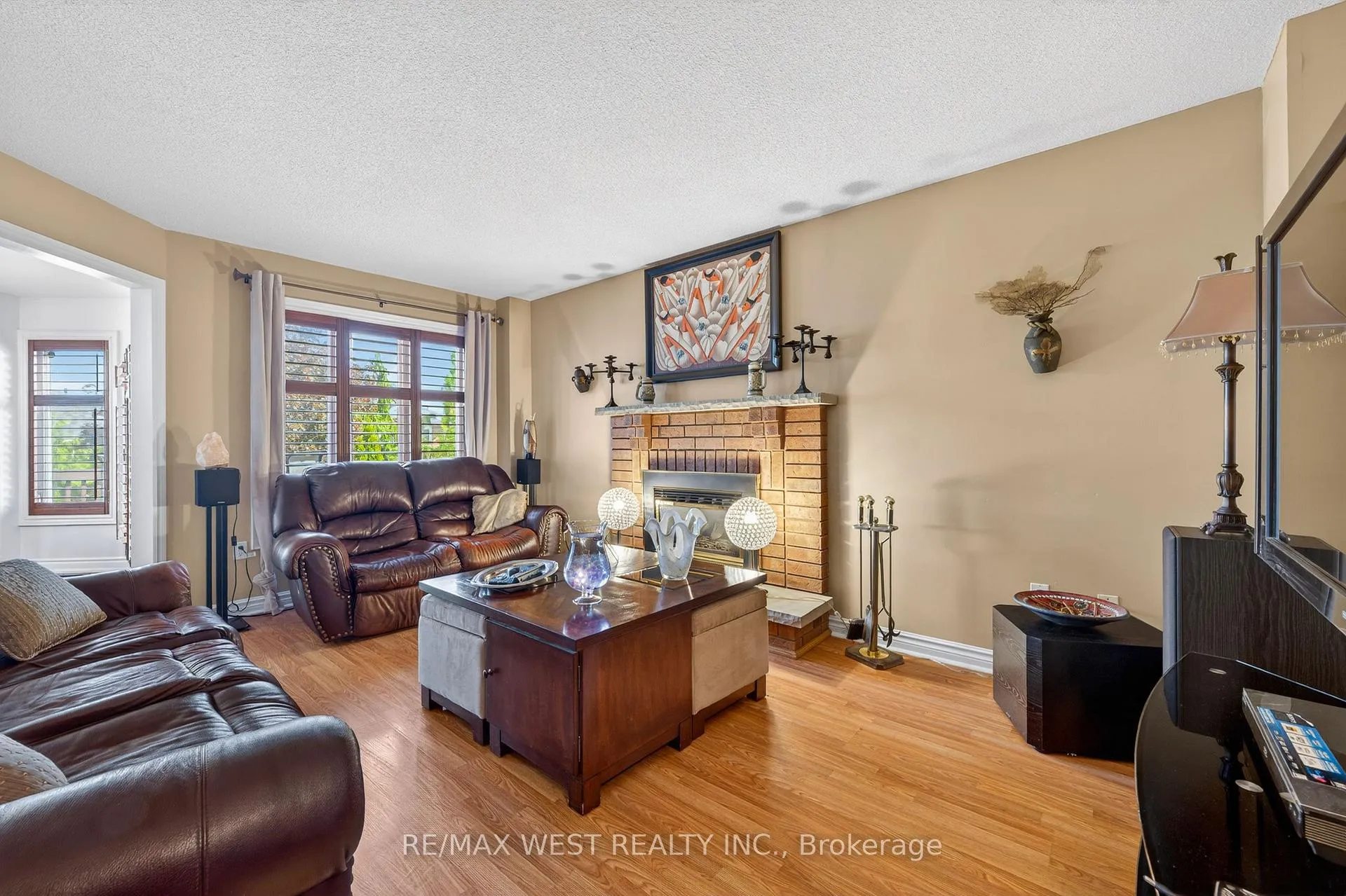 Photo 23 of 27 Golden Meadow Road, Barrie, Bayshore — HOMEH