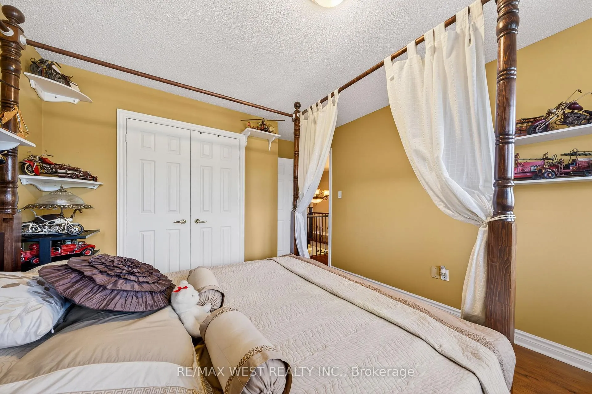 Photo 35 of 27 Golden Meadow Road, Barrie, Bayshore — HOMEH