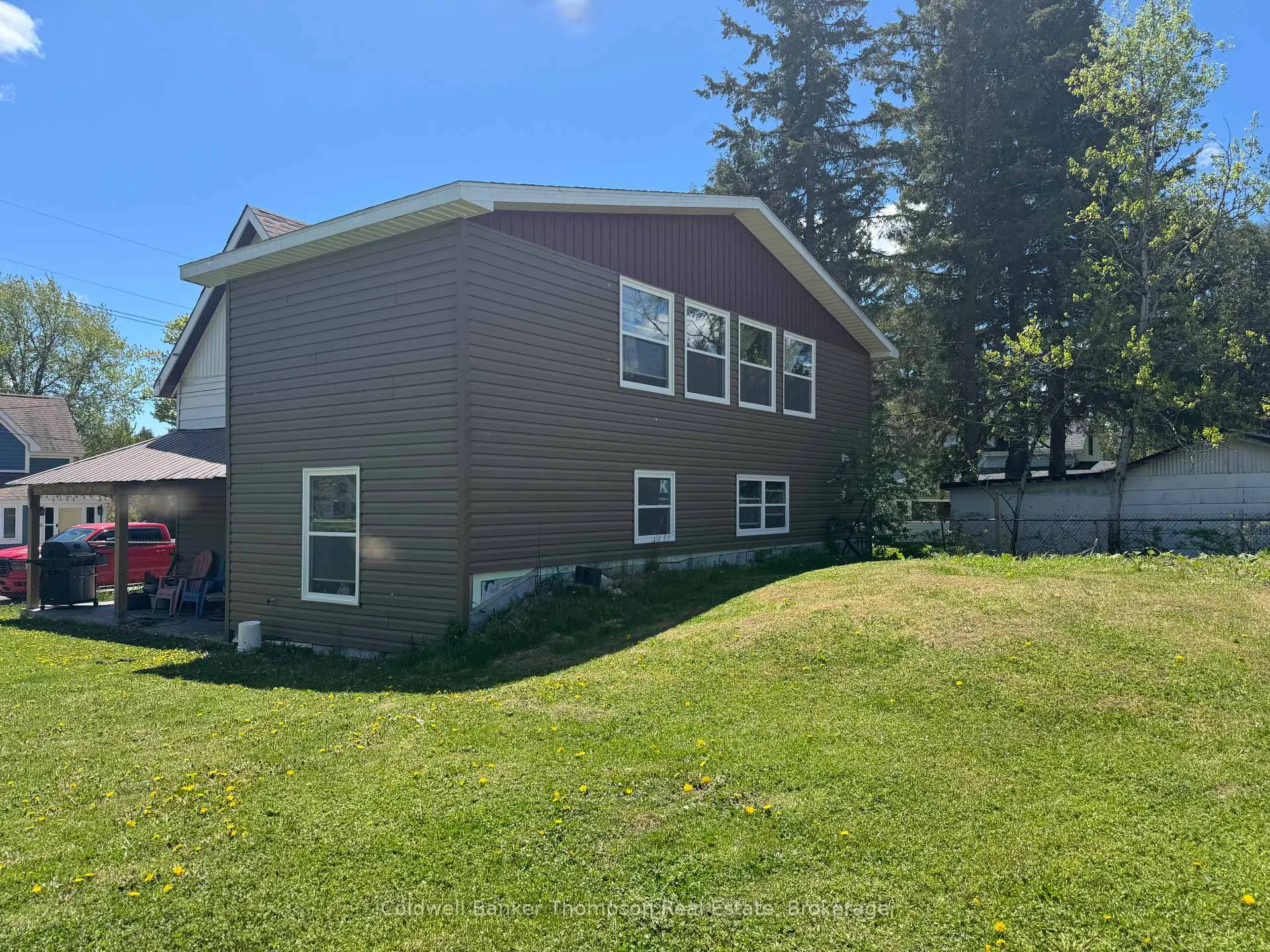 Photo 2 of 5 Bay Street, Magnetawan — HOMEH