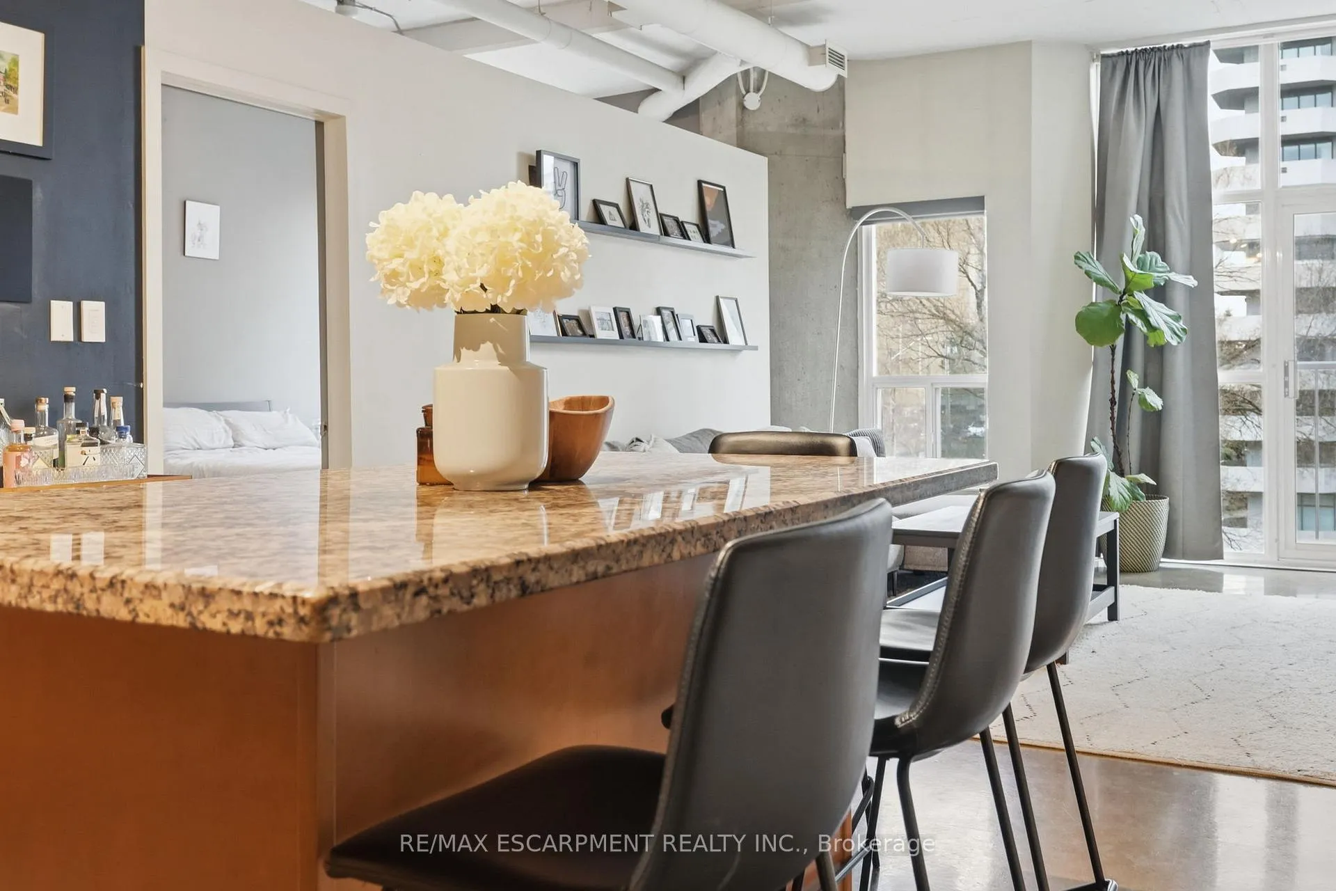 Photo 8 of Unit 510, 66 Bay Street S, Hamilton, Durand — HOMEH
