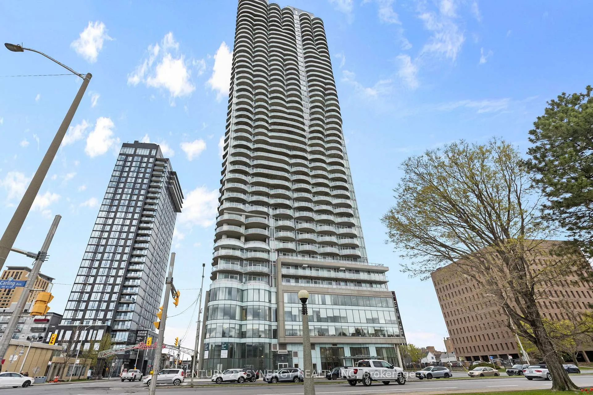 Photo of Unit 506, 805 Carling Avenue
