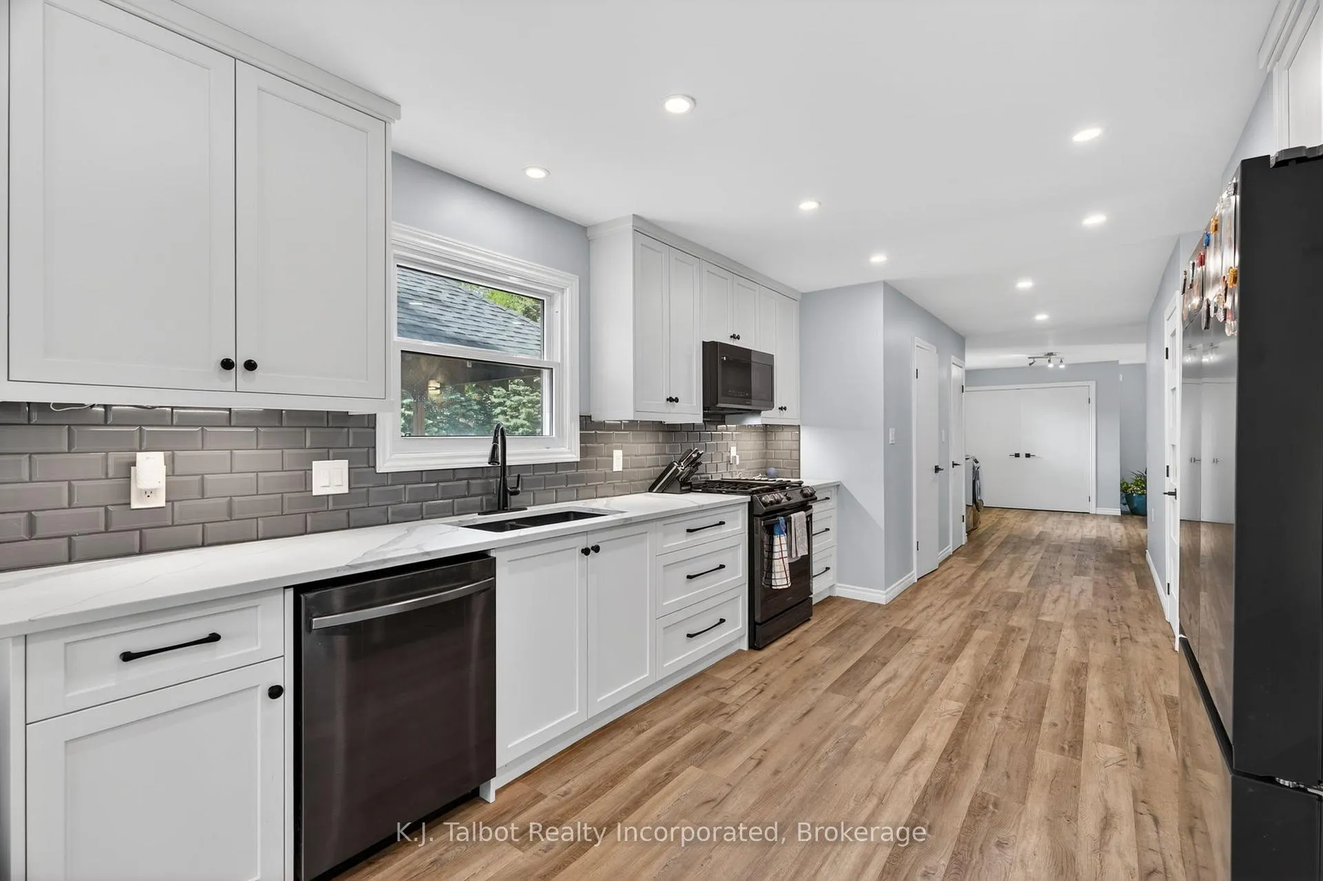 Photo 10 of 441 Coombs Street, North Huron, Blyth — HOMEH