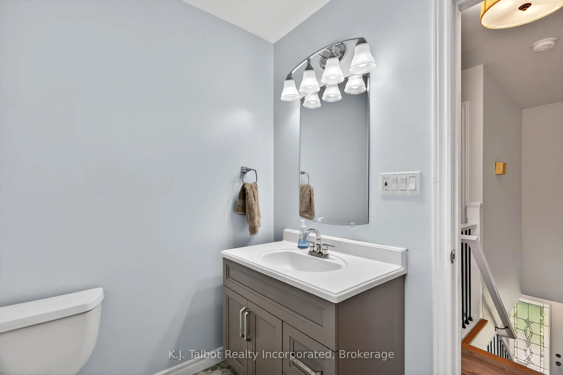 Photo 29 of 441 Coombs Street, North Huron, Blyth — HOMEH