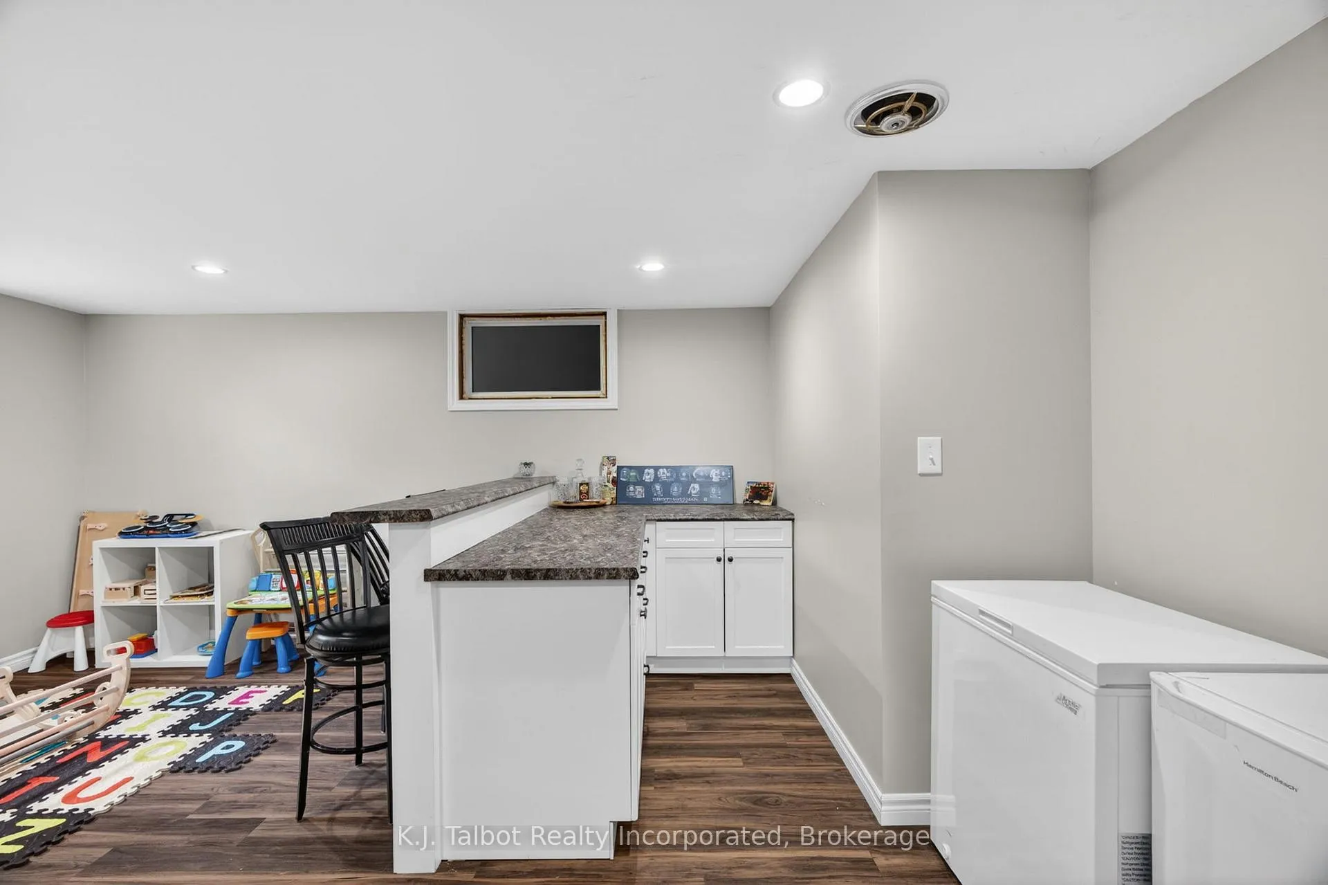 Photo 33 of 441 Coombs Street, North Huron, Blyth — HOMEH