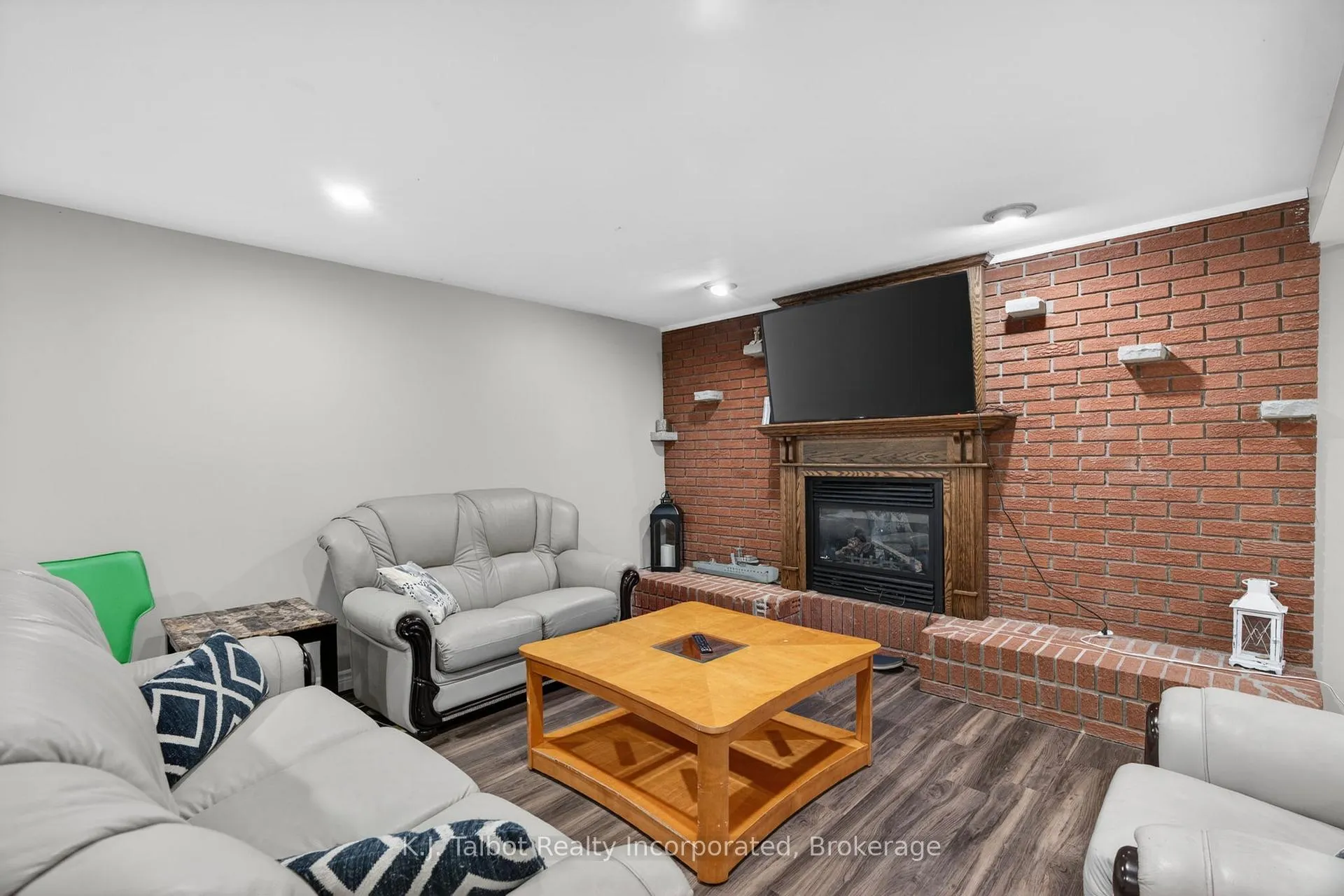 Photo 37 of 441 Coombs Street, North Huron, Blyth — HOMEH