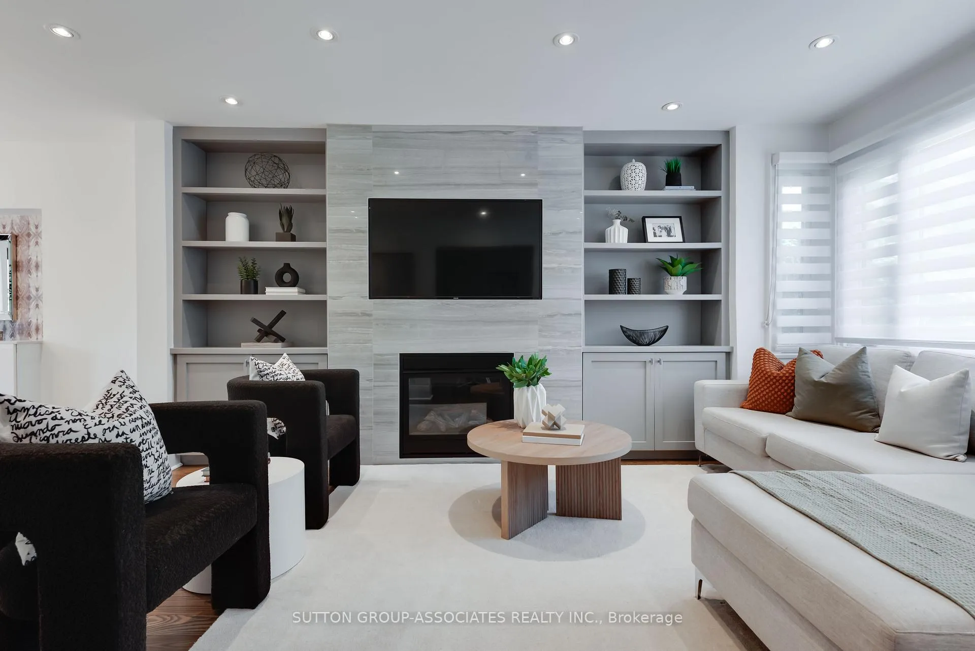Photo 1 of 8 Dundurn Crescent, Toronto, Humewood-Cedarvale — HOMEH