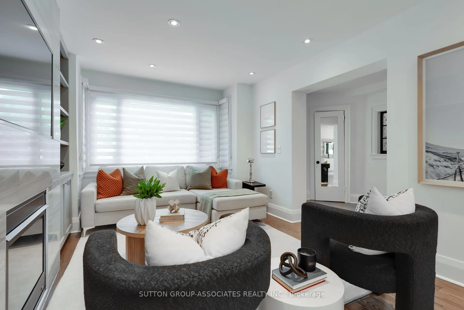 Photo 11 of 8 Dundurn Crescent, Toronto, Humewood-Cedarvale — HOMEH
