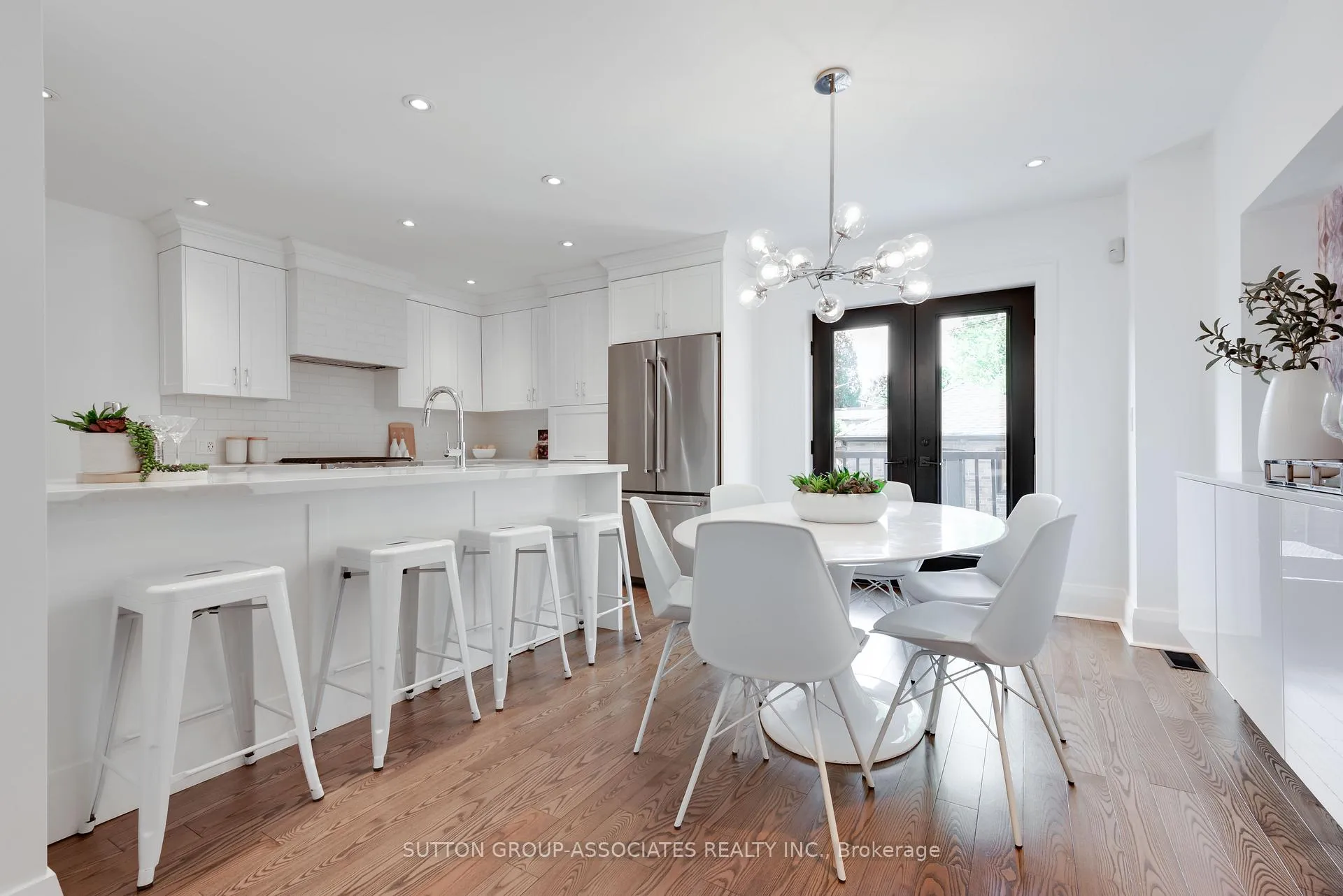 Photo 12 of 8 Dundurn Crescent, Toronto, Humewood-Cedarvale — HOMEH