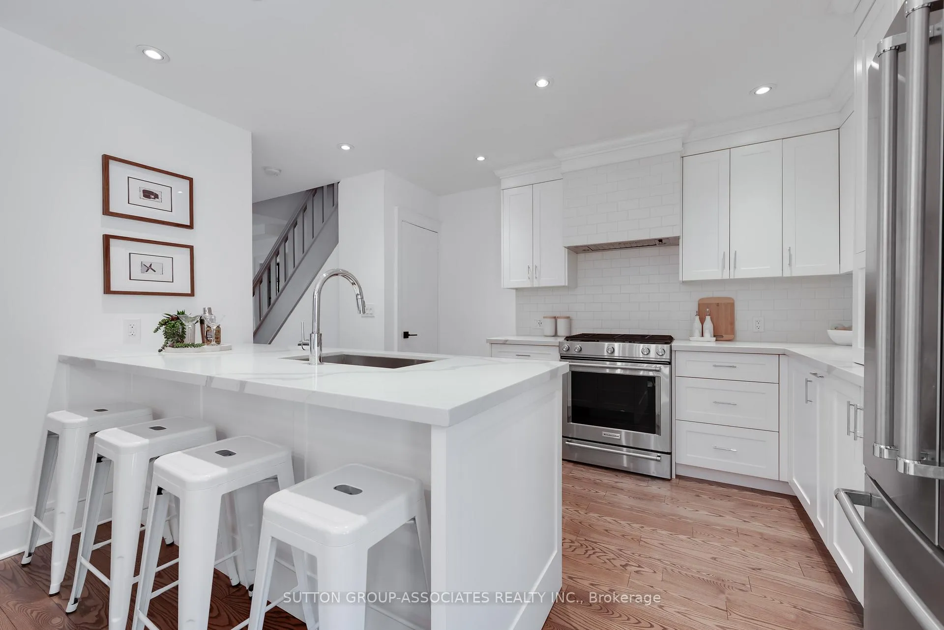 Photo 15 of 8 Dundurn Crescent, Toronto, Humewood-Cedarvale — HOMEH