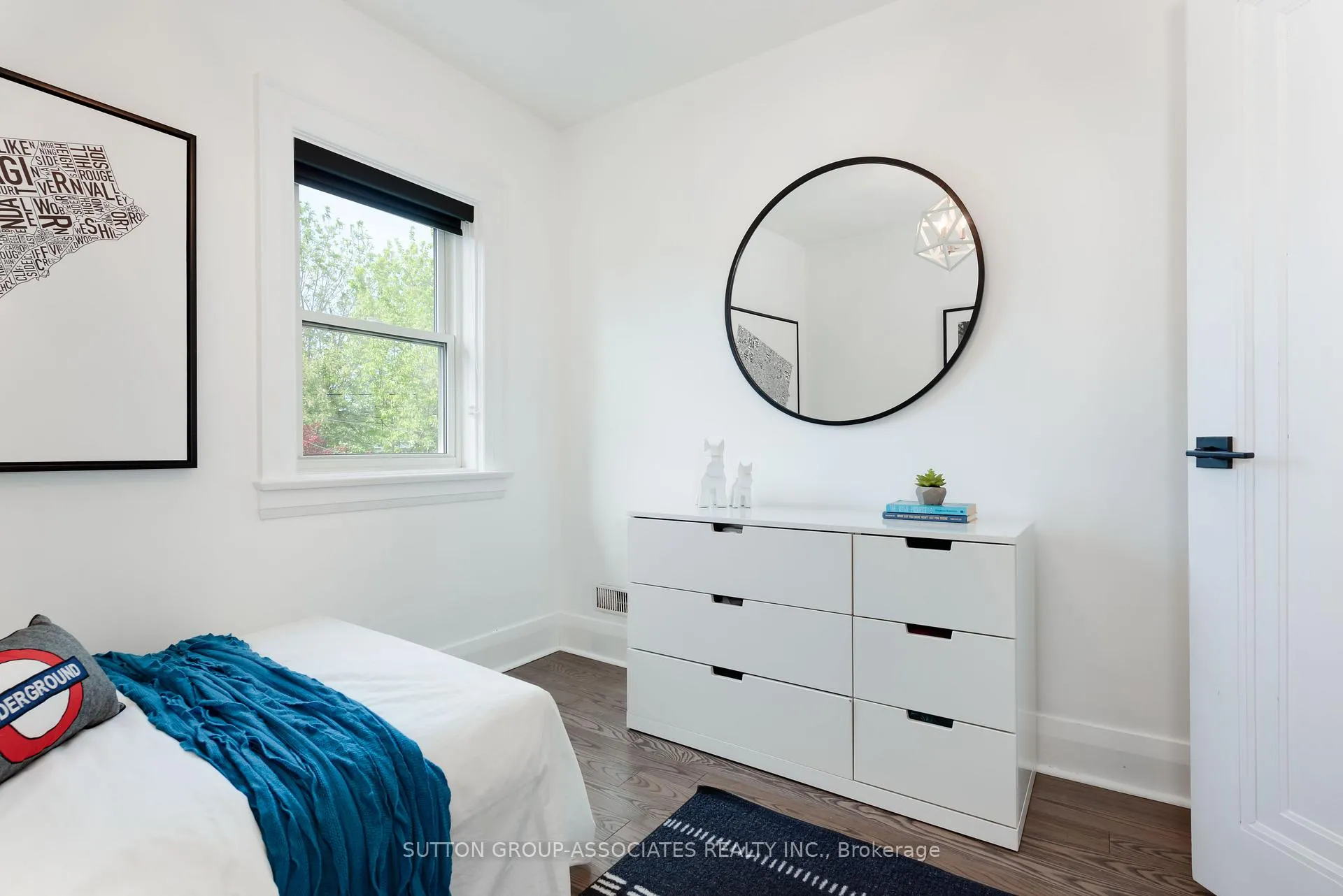 Photo 23 of 8 Dundurn Crescent, Toronto, Humewood-Cedarvale — HOMEH