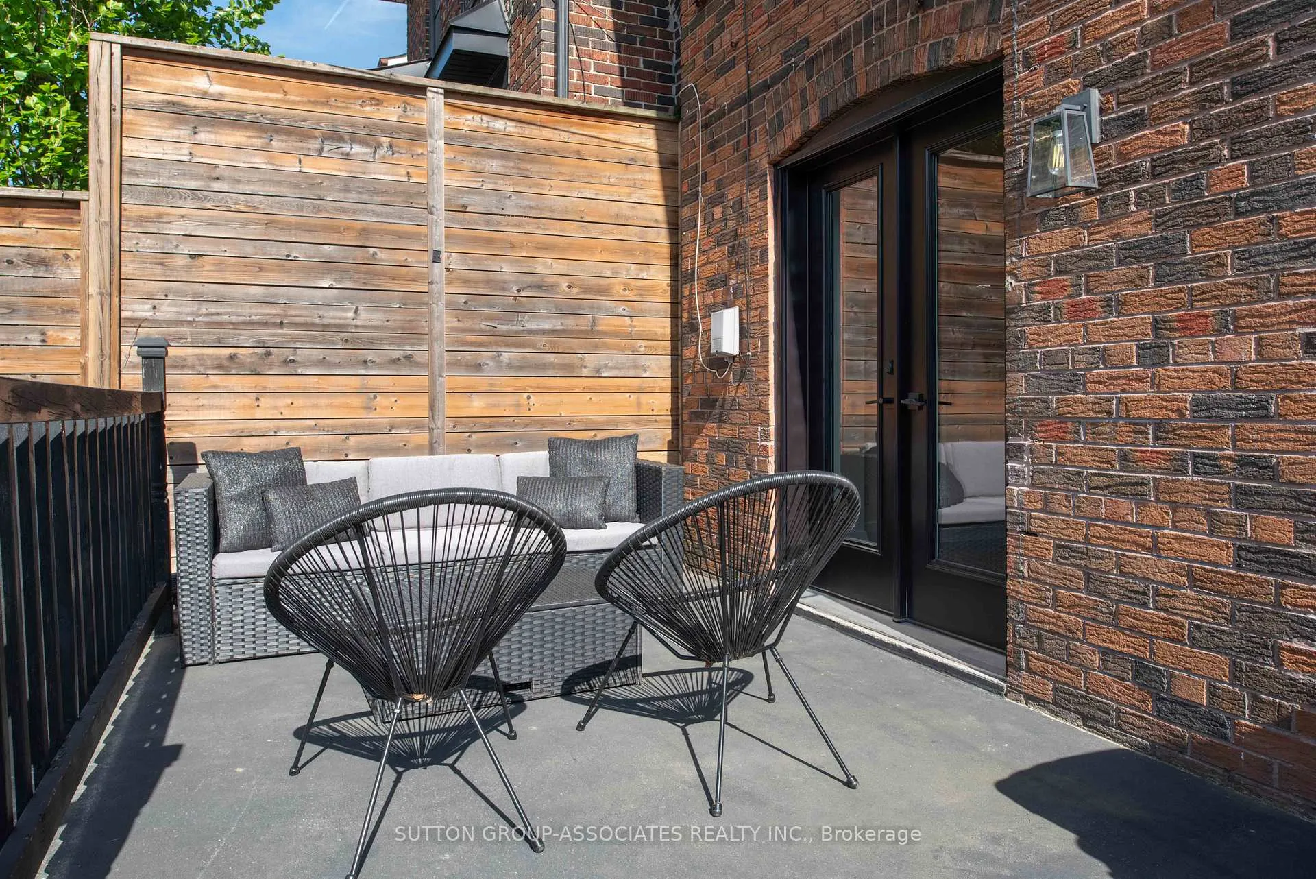 Photo 47 of 8 Dundurn Crescent, Toronto, Humewood-Cedarvale — HOMEH