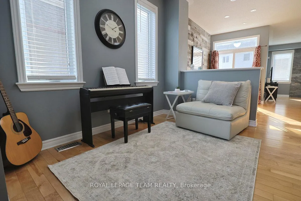 Photo 5 of 1591 Carronbridge Circle, Ottawa, Kanata - Emerald Meadows/Trailwest — HOMEH