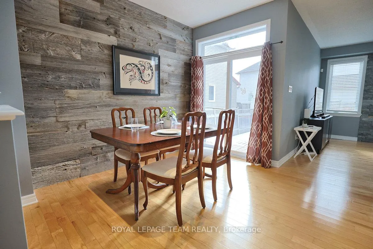 Photo 9 of 1591 Carronbridge Circle, Ottawa, Kanata - Emerald Meadows/Trailwest — HOMEH