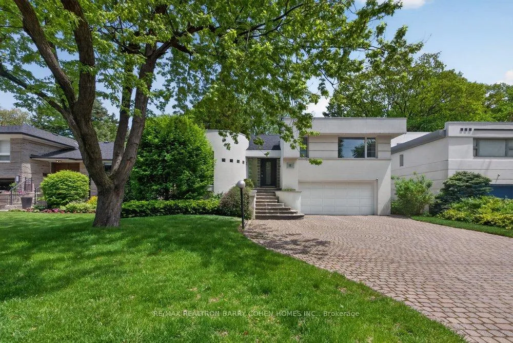 Front of 11 Saguenay Avenue