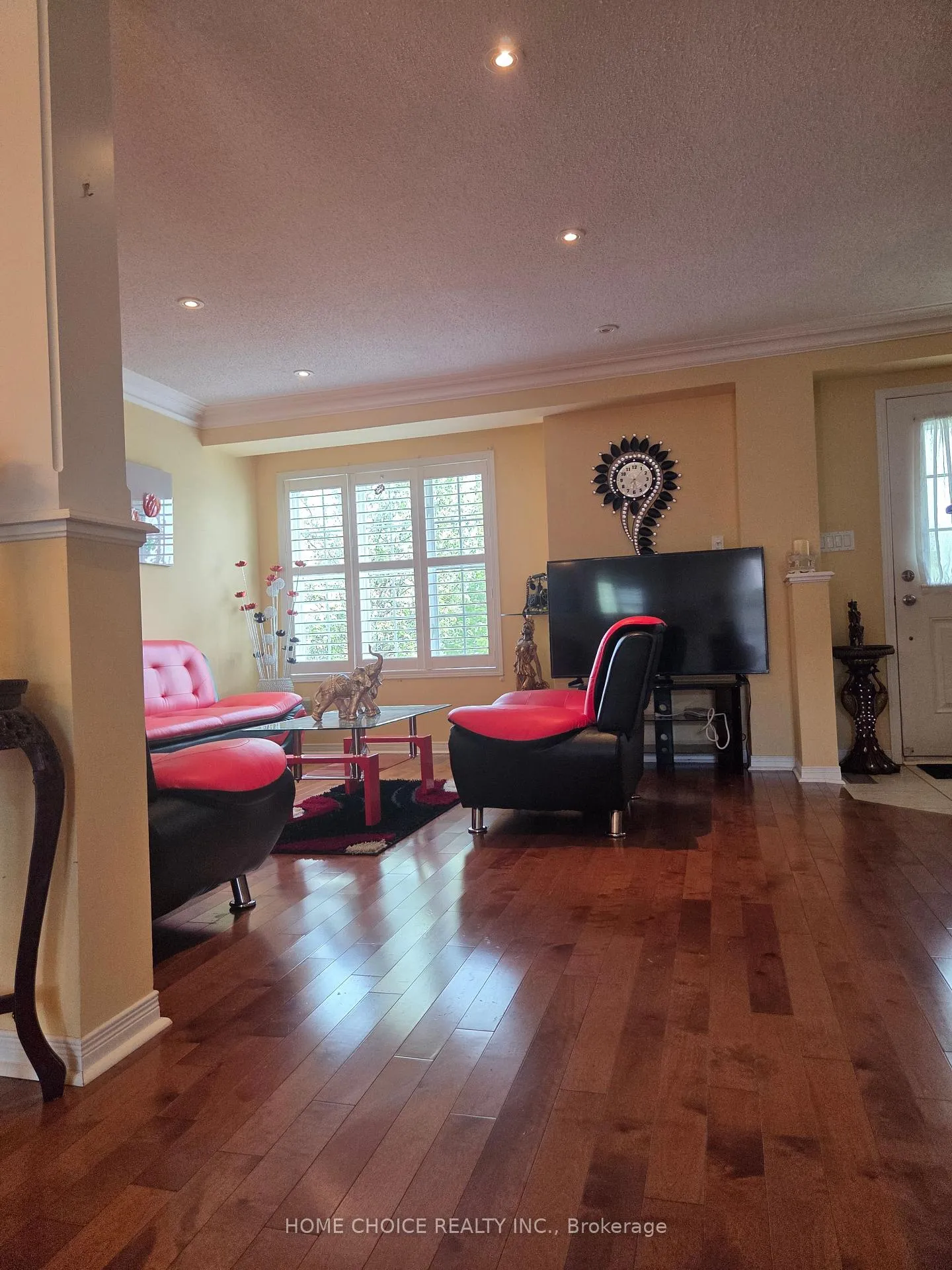 Photo 6 of Unit 52, 460 Woodmount Drive, Oshawa, Samac — HOMEH